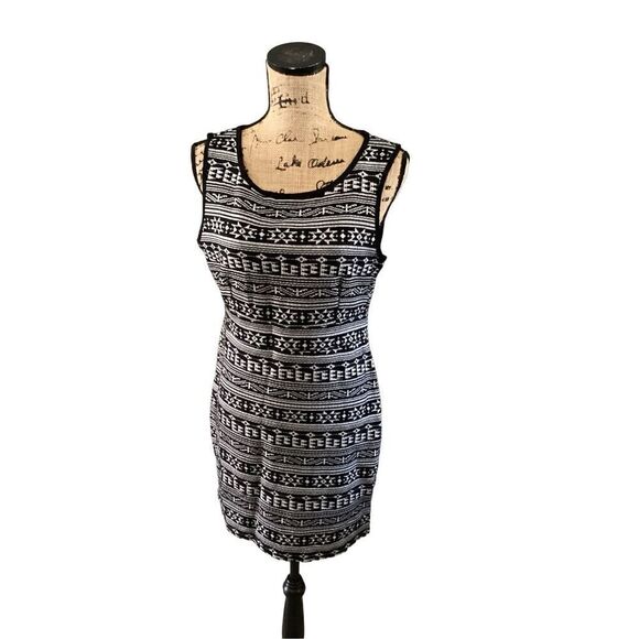 One Clothing Dress - Picture 1 of 8